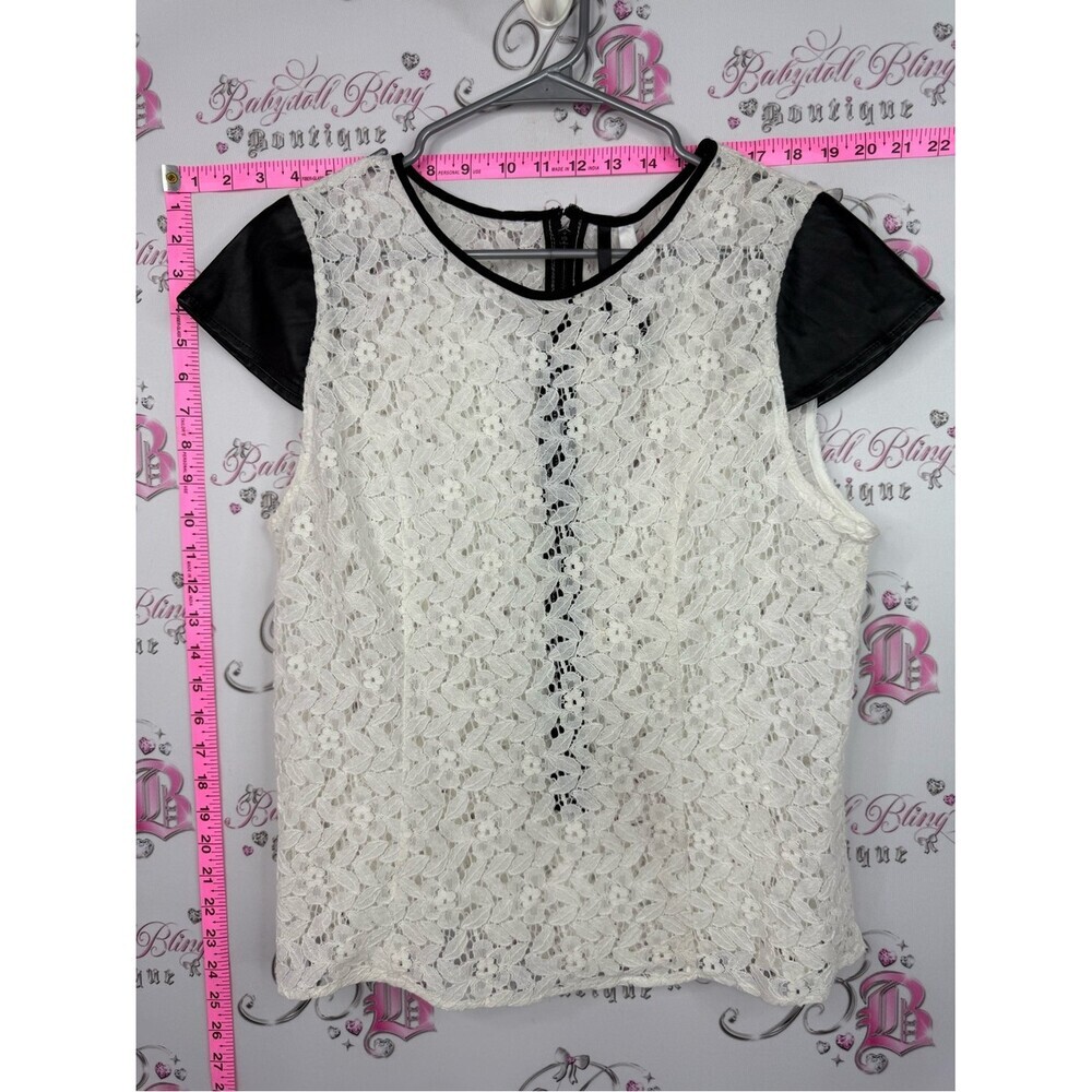 Kensie tshirt Lacie White Lace Cap Sleeve Top with Black Trim